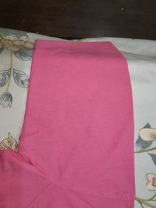 i am selling pink 🩷 cotton saree with Blouse