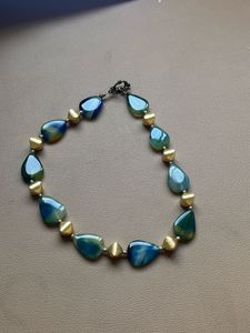 Onyx Elegant Teal &amp; Gold Teardrop Necklace
