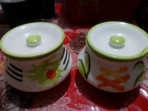 CERAMIC POTS