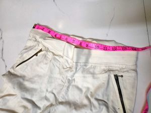 Creamy pants for females