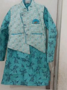 Boys&#39; Traditional Outfit