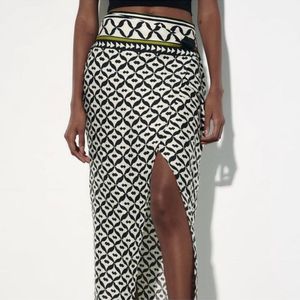 Brand New Zara Wrap Over Bohemian Skirt