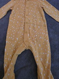 Yellow Onesie Winter Bany 6-9m