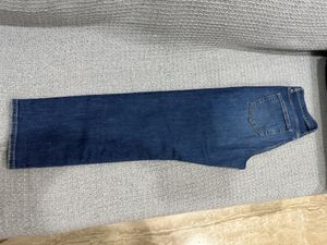 Uniqlo Straight Fit High Rise Jeans