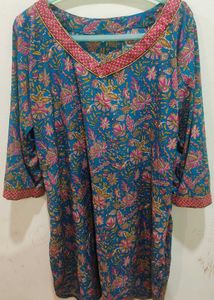 Elegant Floral Printed Kurti with Embroidered Neck