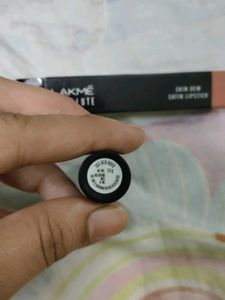 Lakme Absolute Skin Dew Lipstick