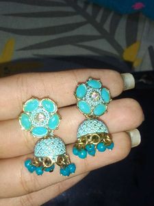 earings with a free bracelet