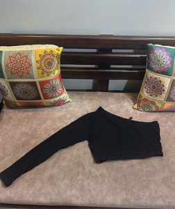 Chic One-Sleeve Crop Top