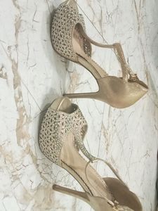 Mochi Heels In Rose Gold Colour