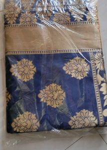 Woven Banarasi Jacquard Saree (Dark Blue)