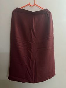 Straight midi Skirt With Back Slit And lining