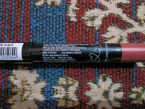 30 OffPlum Twist &amp; Go Matte Lipstick Wit Ceramides