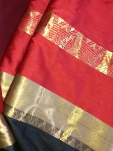 Black And Red Saree With Golden Border Design