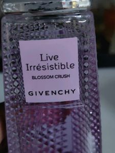 Givenchy Live irresistible Blossom crush - 50ml
