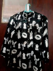Patterned Black Top