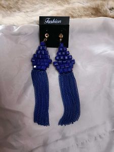 One Pair ❤️Fashion Earrings 🥳🤩