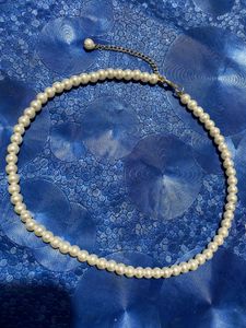 WHITE PEARL CHAIN