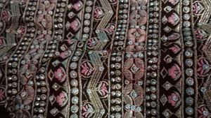 Heavy Design Aur Party Wear Ethnic Gown