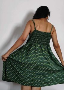 Beachy Dress With Pads