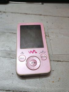 Sony NWZ-E436F 4GB Multimedia Player