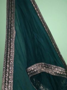 Green Dupatta With Heavy Leas