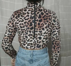 Leopard Print Crop Top