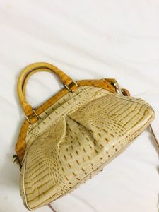 BRAHMIN Stylish Handbag