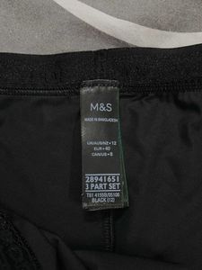 Black M&amp;S - 32