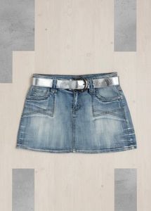 Y2K Revival: The HYDRAULIC Denim Skirt