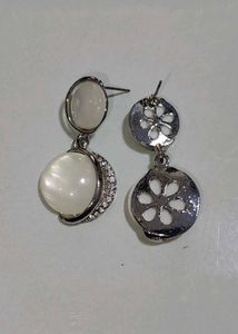 Oval Shaped Elegant Earrings