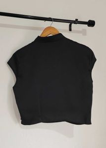Topshop Keyhole Short Sleeve Crop