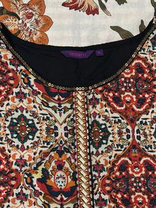 Patterned Sleeveless Blouse