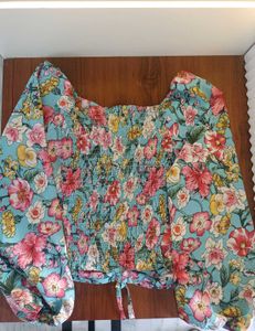 Tokyo Talkies Flowery Top