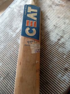 CEAT Cricket Bat