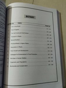 Aakash NEET Books: Physics, Zoology, Chemistry, Bo