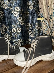 Vintage Platform High-Top Sneakers