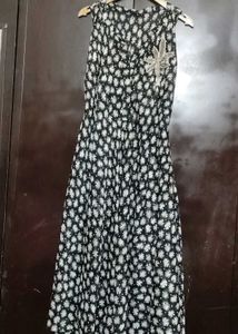 Black & White Floral Print Dress For 40 Bust