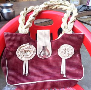 Latest Trending Superb Hand Bag For Ladies. STOCK CLEARANCE SALE...