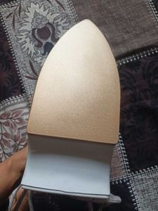 Syska Dry Iron for Wrinkle Free Clothes