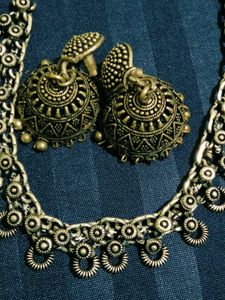 Party Wear Chain And Earings