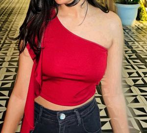 Viral One-Shoulder Frill Top (S)