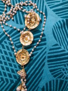 Matha Patti headpiece-Golden &amp;pearl