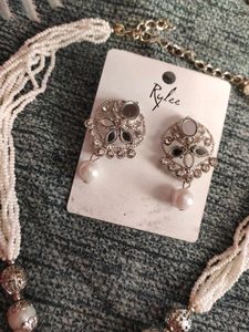 Silver White Necklace Set
