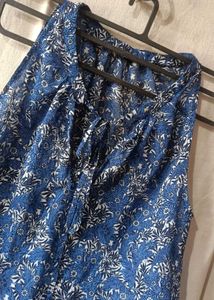 Floral Print Top🎀...