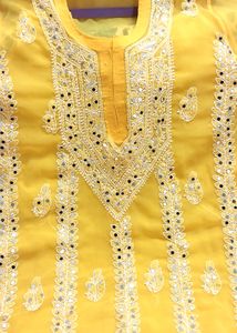 🆕️ Mirror Work Chikankari Kurti