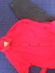 Men&#39;s Red Shirt and Blue Pants Outfit