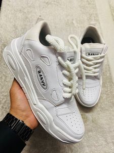 BANYY Full White Sneakers