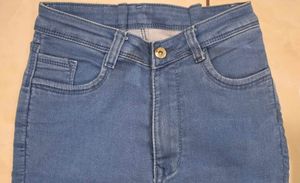 Blue Denim Jeans capri