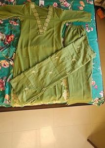 Elegant Green Embroidered Kurta Set