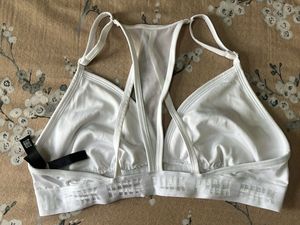 Victoria&#39;s Secret PINK White Sports Bralette